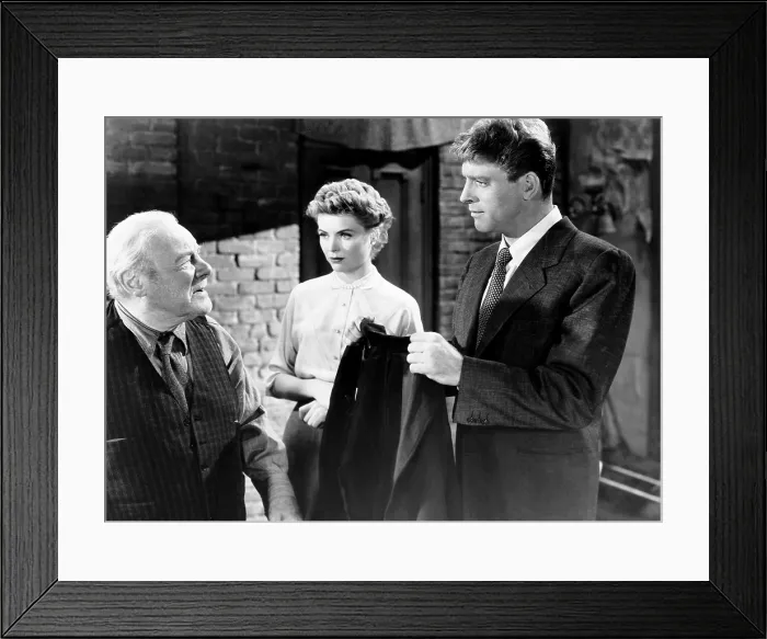 Framed Print : MISTER 880, from left, Edmund Gwenn, Dorothy McGuire, Burt Lancaster, 1950, 20th Century Fox, TM & Copyright / Courtesy: Everett Collection