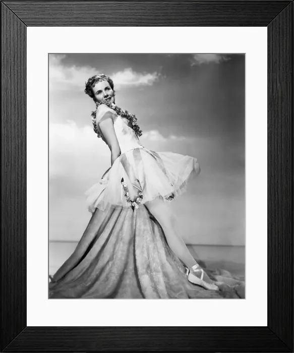 Framed Print : THE IMPERFECT LADY, Teresa Wright, 1947
