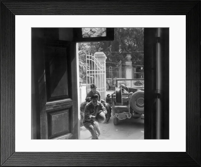 Framed Print : Japanese-American soldiers run for cover in Italy. Infantrymen of the 442nd Regiment, seek shelter from German shelling. April 4, 1945. World War 2. (BSLOC_2014_10_48)