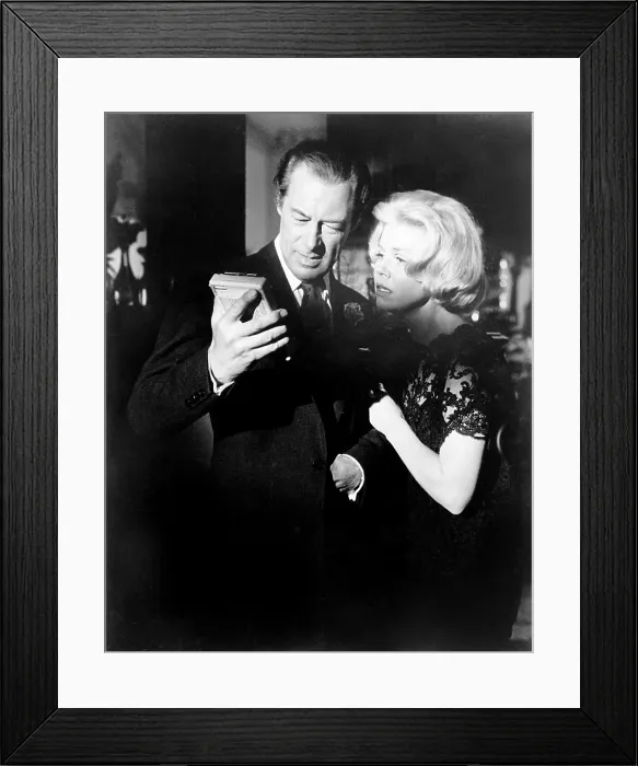 Framed Print : MIDNIGHT LACE, from left, Rex Harrison, Doris Day, 1960