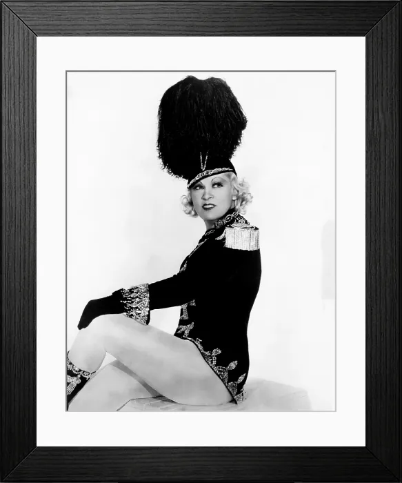 Framed Print : I'M NO ANGEL, Mae West, 1933
