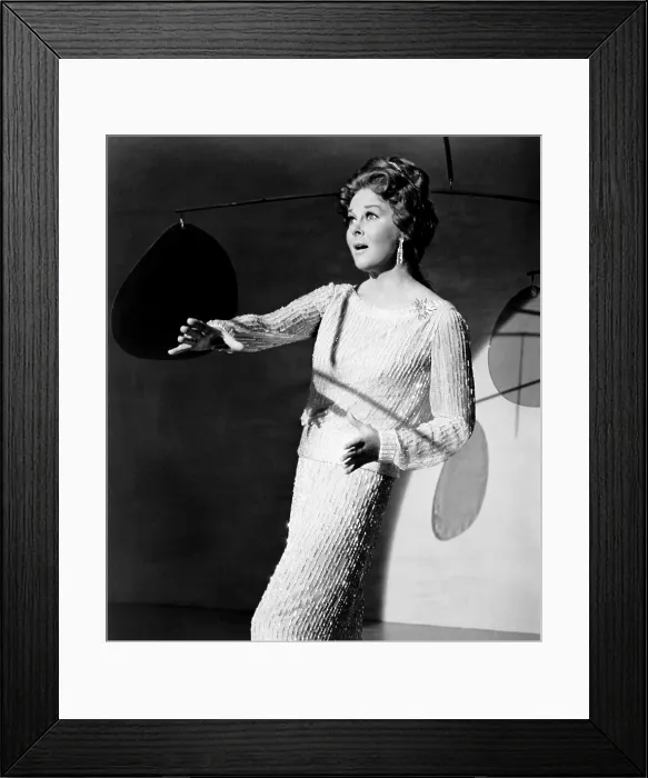 Framed Print : VALLEY OF THE DOLLS, Susan Hayward, 1967, TM & Copyright 20th Century Fox Film Corp. / courtesy Everett Collection