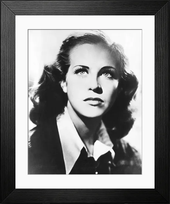 Framed Print : MURDERERS AMONG US, (aka DIE MORDER SIND UNTER UNS), Hildegard Knef, 1946 Framed Print : MURDERERS AMONG US, (aka DIE MORDER SIND UNTER UNS), Hildegard Knef, 1946