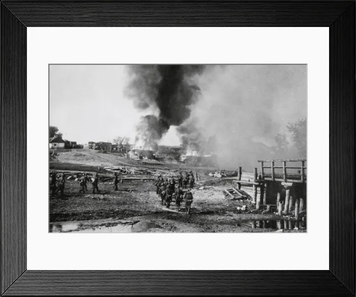 Framed Print : German infantry advancing on a burning village in the Soviet Union (Russia). Summer of 1941, during World War 2. (BSLOC_2014_8_7) Framed Print : German infantry advancing on a burning village in the Soviet Union (Russia). Summer of 1941, during World War 2. (BSLOC_2014_8_7)