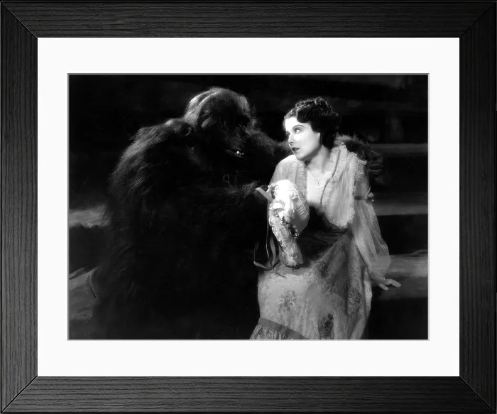 Framed Print : MURDERS IN THE RUE MORGUE, Charles Gemora, Sidney Fox, 1932 Framed Print : MURDERS IN THE RUE MORGUE, Charles Gemora, Sidney Fox, 1932