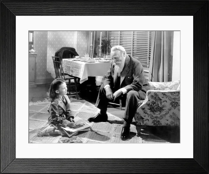 Framed Print : MIRACLE ON 34TH STREET, from left, Natalie Wood, Edmund Gwenn, 1947, TM and Copyright 20th Century Fox Film Corp. All rights reserved. Courtesy: Everett Collection