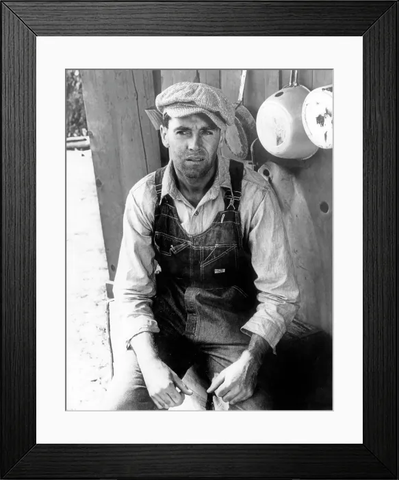 Framed Print : THE GRAPES OF WRATH, Henry Fonda, 1940, (c)20th Century Fox / courtesy Everett Collection Framed Print : THE GRAPES OF WRATH, Henry Fonda, 1940, (c)20th Century Fox / courtesy Everett Collection