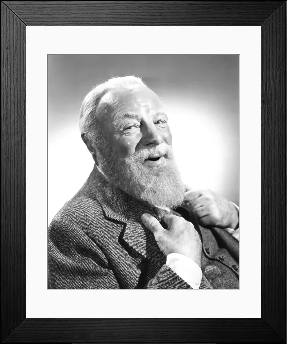 Framed Print : MIRACLE ON 34TH STREET, Edmund Gwenn, 1947, TM & Copyright 20th Century Fox Film Corp. / courtesy Everett Collection Framed Print : MIRACLE ON 34TH STREET, Edmund Gwenn, 1947, TM & Copyright 20th Century Fox Film Corp. / courtesy Everett Collection