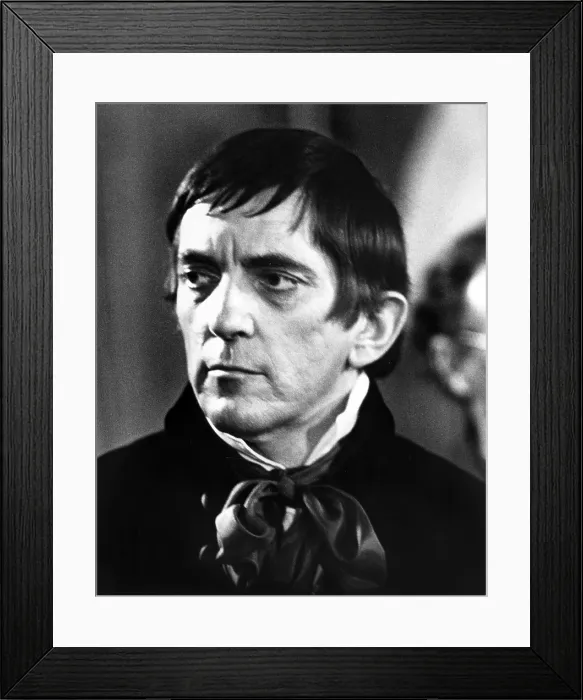 Framed Print : HOUSE OF DARK SHADOWS, Jonathan Frid, 1970