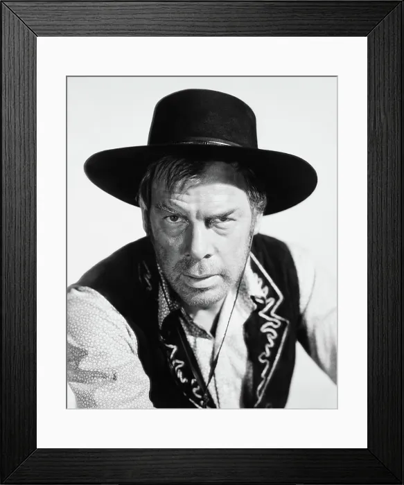 Framed Print : THE MAN WHO SHOT LIBERTY VALANCE, Lee Marvin, 1962