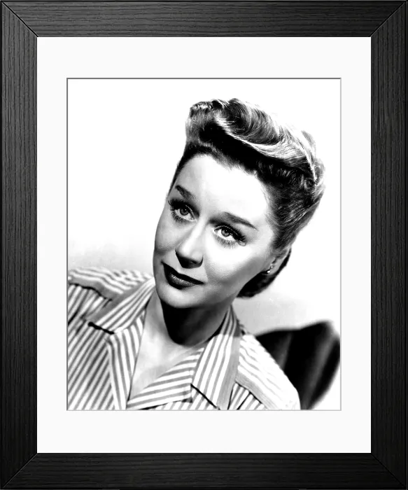 Framed Print : HOME AT SEVEN, (aka MURDER ON MONDAY), Margaret Leighton, 1952 Framed Print : HOME AT SEVEN, (aka MURDER ON MONDAY), Margaret Leighton, 1952