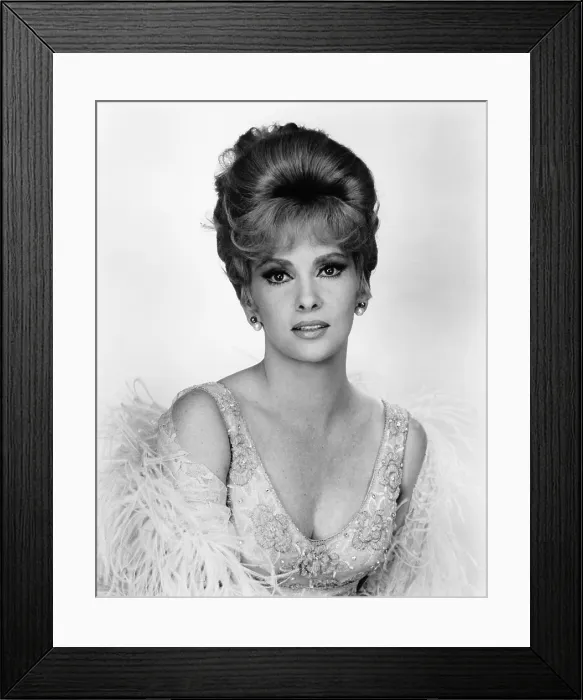Framed Print : HOTEL PARADISO, Gina Lollobrigida, 1966