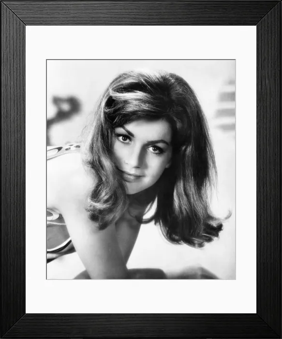 Framed Print : HOTEL, Catherine Spaak, 1967