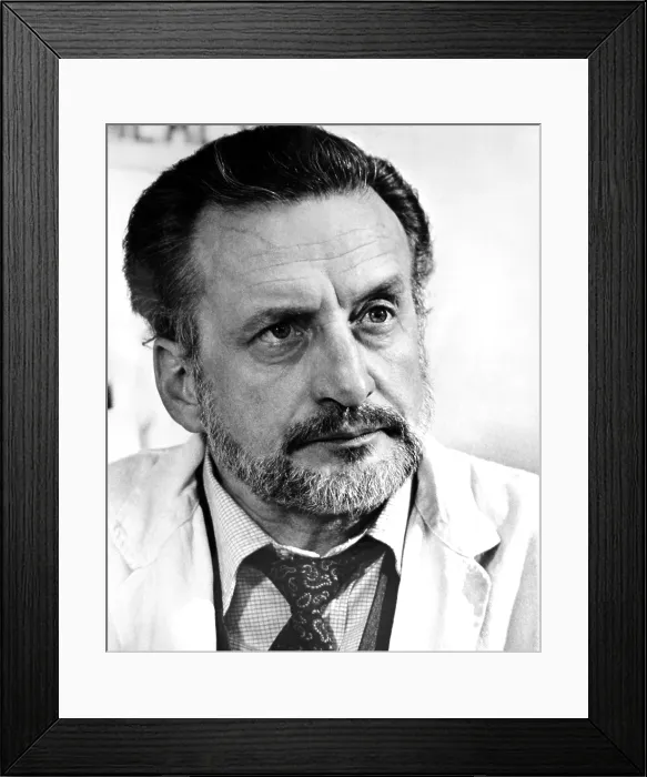 Framed Print : THE HOSPITAL, George C. Scott, 1971 Framed Print : THE HOSPITAL, George C. Scott, 1971