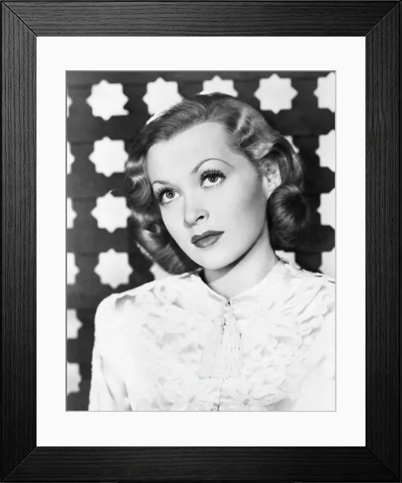 Framed Print : THE MAN WITH 100 FACES, (aka CRACKERJACK), Lilli Palmer, 1938