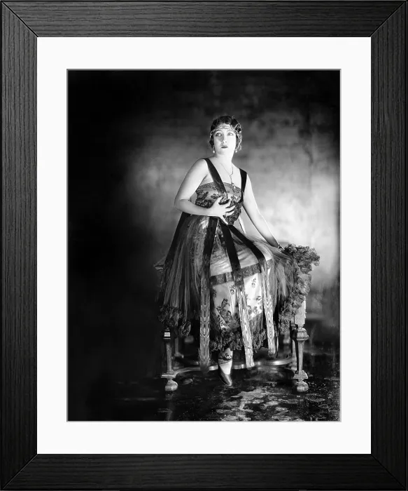 Framed Print : MY AMERICAN WIFE, Gloria Swanson, 1922