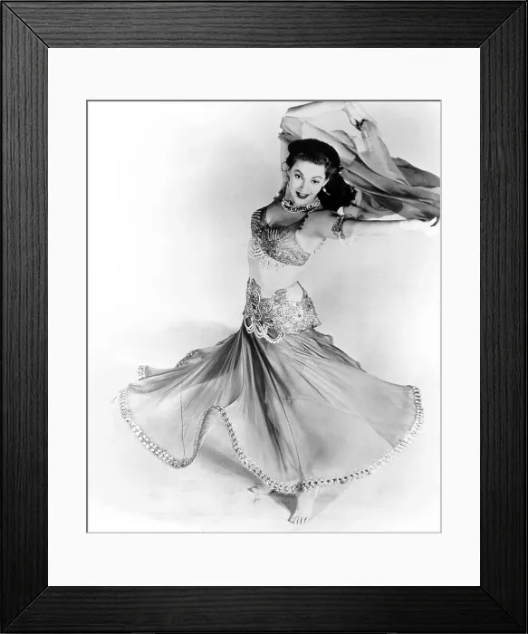 Framed Print : HOTEL SAHARA, Yvonne De Carlo, 1951 Framed Print : HOTEL SAHARA, Yvonne De Carlo, 1951