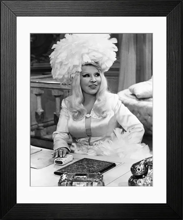 Framed Print : MYRA BRECKINRIDGE, Mae West, 1970, TM and Copyright 20th Century Fox Film Corp. All rights reserved / Courtesy: Everett Collection