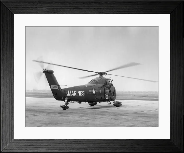 Framed Print : Presidential Marine Helicopter on Washington Airport tarmac. The devices on its wheels were devised to protect the White House lawn. July 25, 1958. - (BSLOC_2014_16_246) Framed Print : Presidential Marine Helicopter on Washington Airport tarmac. The devices on its wheels were devised to protect the White House lawn. July 25, 1958. - (BSLOC_2014_16_246)