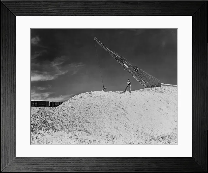 Framed Print : Nitrate mounds at Pedro de Valdivia, Chile in 1944. The whitish substance, caliche, was rich in sodium nitrate. Nitrates are the active ingredient of bombs and bullets Framed Print : Nitrate mounds at Pedro de Valdivia, Chile in 1944. The whitish substance, caliche, was rich in sodium nitrate. Nitrates are the active ingredient of bombs and bullets