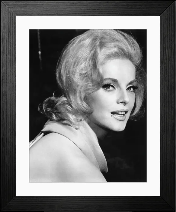 Framed Print : HOW TO MURDER YOUR WIFE, Virna Lisi, 1965 Framed Print : HOW TO MURDER YOUR WIFE, Virna Lisi, 1965