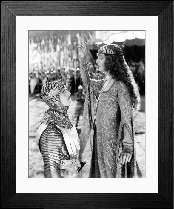 Framed Print : ROBIN HOOD, from left: Douglas Fairbanks, Sr. Enid Bennett, 1922