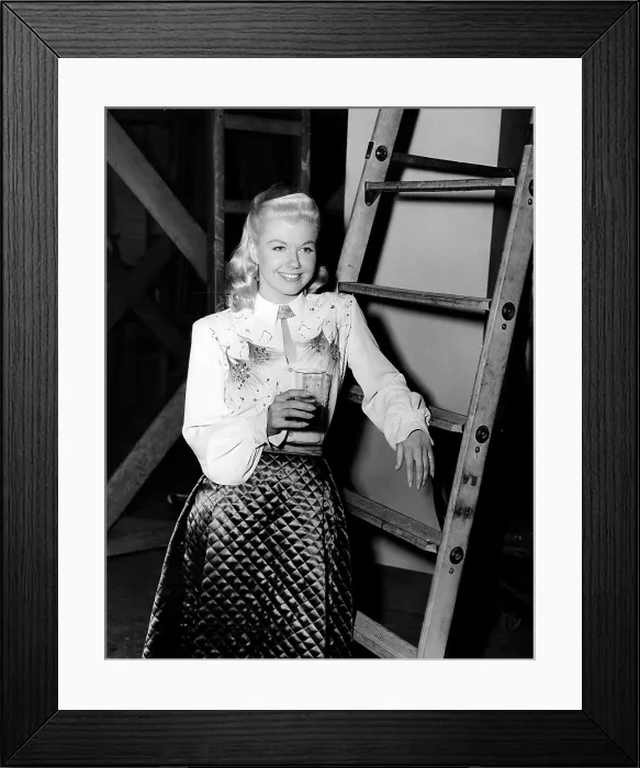 Framed Print : MY DREAM IS YOURS, Doris Day, on-set, between takes, 1949 Framed Print : MY DREAM IS YOURS, Doris Day, on-set, between takes, 1949