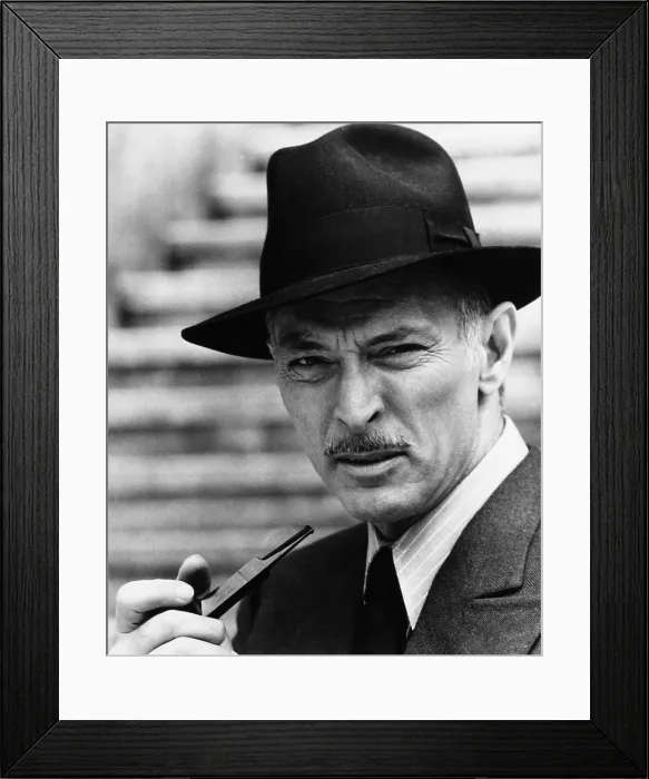 Framed Print : MEAN FRANK AND CRAZY TONY, (aka ESCAPE FROM DEATH ROW, aka DIO, SEI PROPRIO UN PADRETERNO!), Lee Van Cleef, 1973