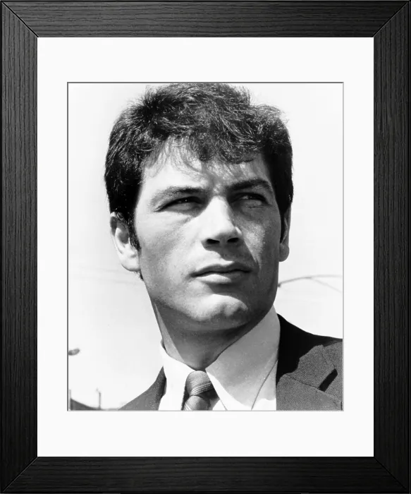 Framed Print : MEDIUM COOL, Robert Forster, 1969 Framed Print : MEDIUM COOL, Robert Forster, 1969