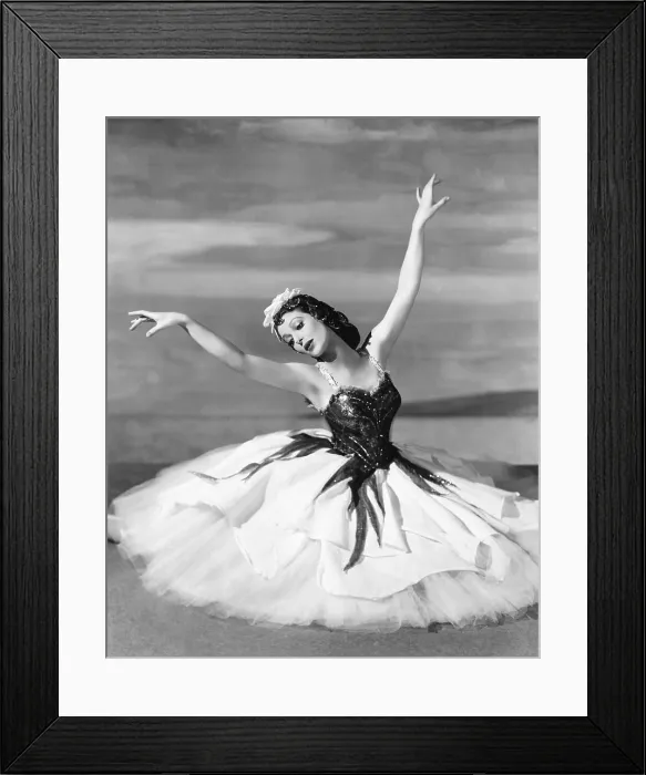 Framed Print : THE MEN IN HER LIFE, Loretta Young, 1941