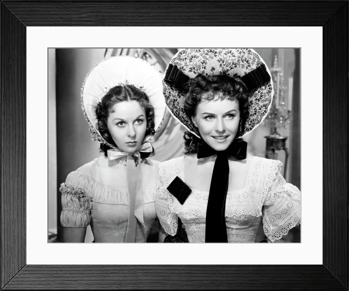 Framed Print : REAP THE WILD WIND, Susan Hayward, Paulette Goddard, 1942