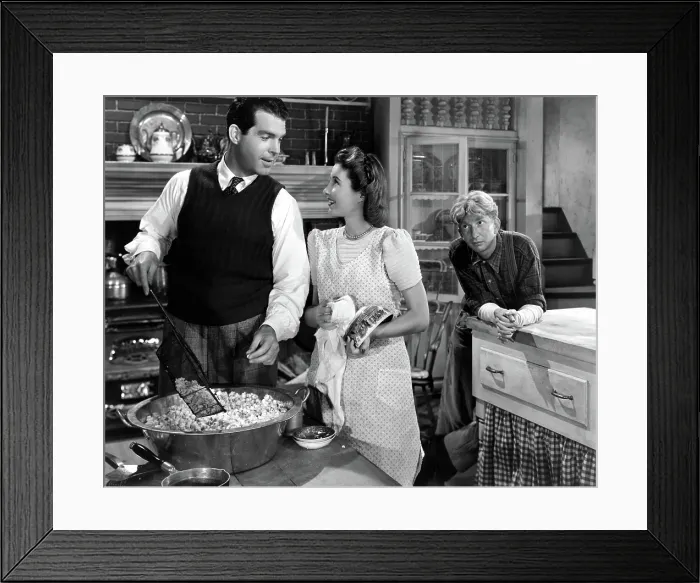 Framed Print : REMEMBER THE NIGHT, Fred MacMurray, Barbara Stanwyck, Sterling Holloway, 1940