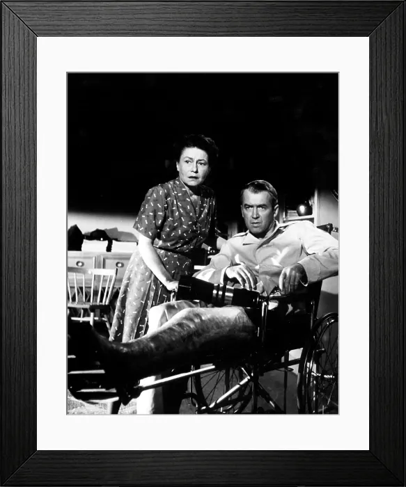 Framed Print : REAR WINDOW, Thelma Ritter, James Stewart, 1954 Framed Print : REAR WINDOW, Thelma Ritter, James Stewart, 1954