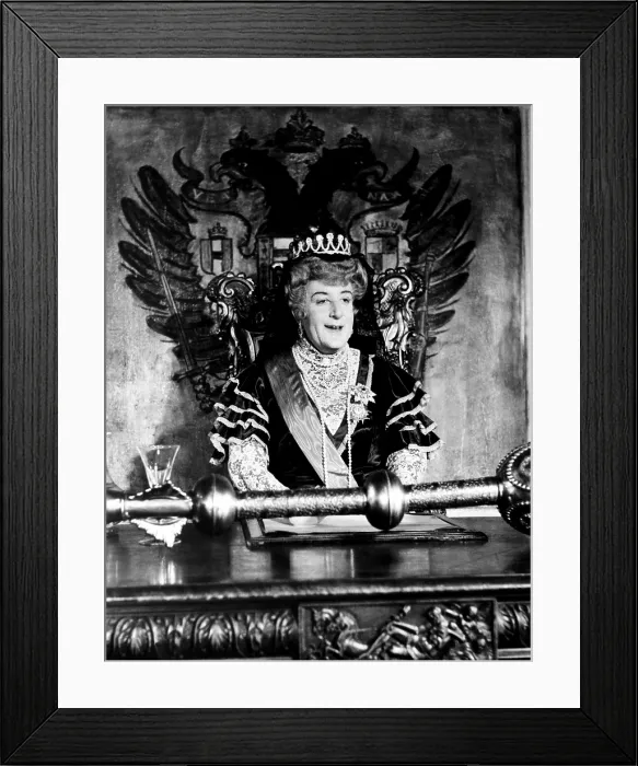 Framed Print : THE MOUSE THAT ROARED, Peter Sellers, 1959
