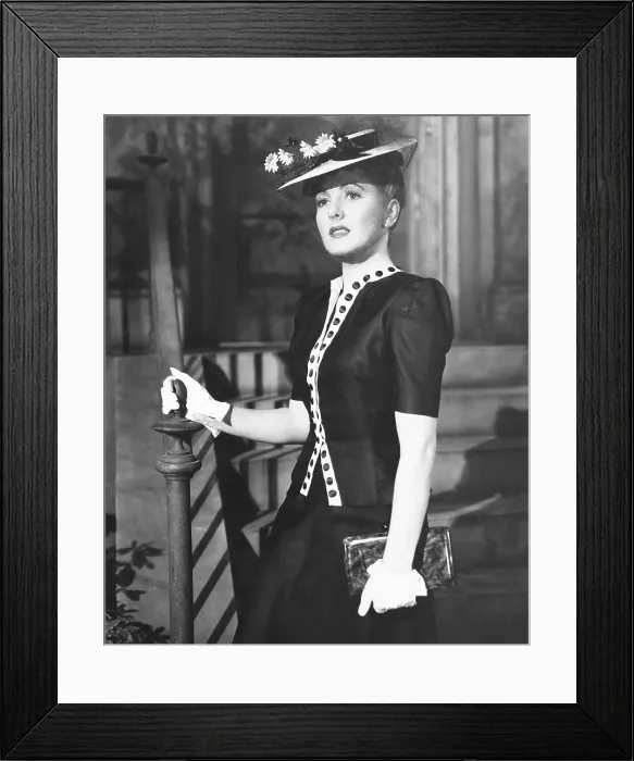 Framed Print : THE MORE THE MERRIER, Jean Arthur, 1943