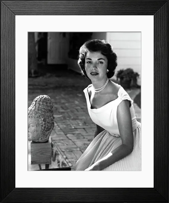 Framed Print : INDISCRETION Of AN AMERICAN WIFE, (aka STAZIONI TERMINI), Jennifer Jones, 1953