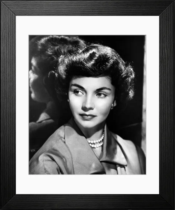 Framed Print : INDISCRETION OF AN AMERICAN WIFE, (aka STAZIONI TERMINI), Jennifer Jones, 1953 Framed Print : INDISCRETION OF AN AMERICAN WIFE, (aka STAZIONI TERMINI), Jennifer Jones, 1953