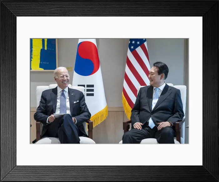 Framed Print : President Joe Biden meet with South Korean President Yoon Suk Yeol, May 21, 2022, at the People's House in Seoul, South Korea Framed Print : President Joe Biden meet with South Korean President Yoon Suk Yeol, May 21, 2022, at the People's House in Seoul, South Korea