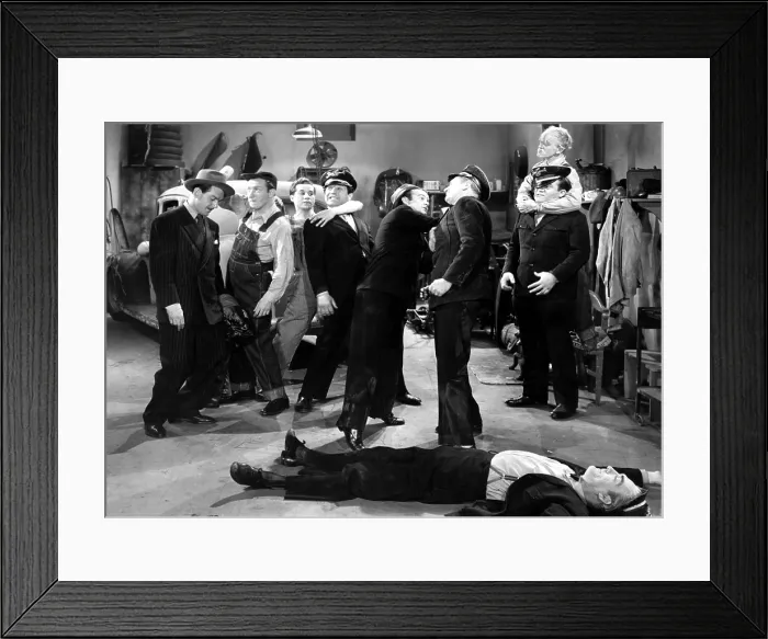 Framed Print : IN FAST COMPANY, Douglas Fowley, Huntz Hall, Bobby Jordan, William Ruhl, Leo Gorcey, Dick Wessel, William Benedict, 1946