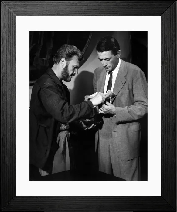Framed Print : ROMAN HOLIDAY, Eddie Albert, Gregory Peck, 1953 Framed Print : ROMAN HOLIDAY, Eddie Albert, Gregory Peck, 1953