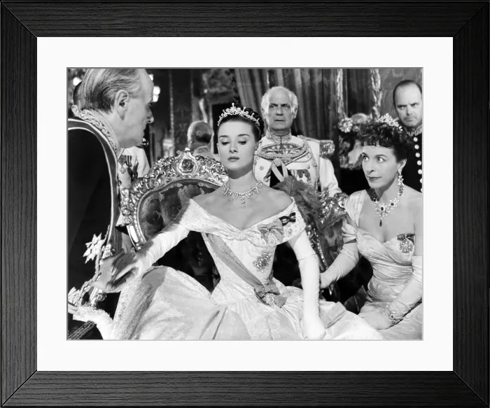 Framed Print : ROMAN HOLIDAY, Harcourt Williams, Audrey Hepburn, Margaret Rawlings, 1953 Framed Print : ROMAN HOLIDAY, Harcourt Williams, Audrey Hepburn, Margaret Rawlings, 1953