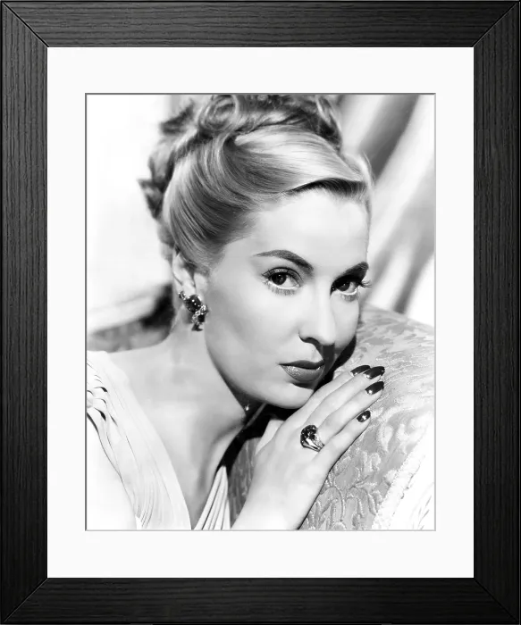 Framed Print : THE ROCKING HORSE WINNER, Valerie Hobson, 1949 Framed Print : THE ROCKING HORSE WINNER, Valerie Hobson, 1949