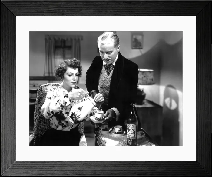 Framed Print : MONSIEUR VERDOUX, Charlie Chaplin, Mady Correll, 1947 Framed Print : MONSIEUR VERDOUX, Charlie Chaplin, Mady Correll, 1947