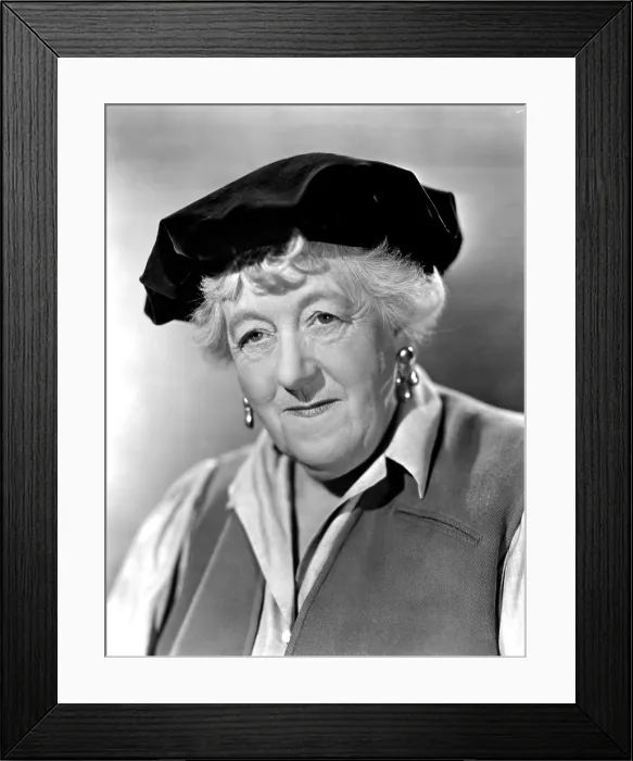Framed Print : INNOCENTS IN PARIS, Margaret Rutherford, 1953