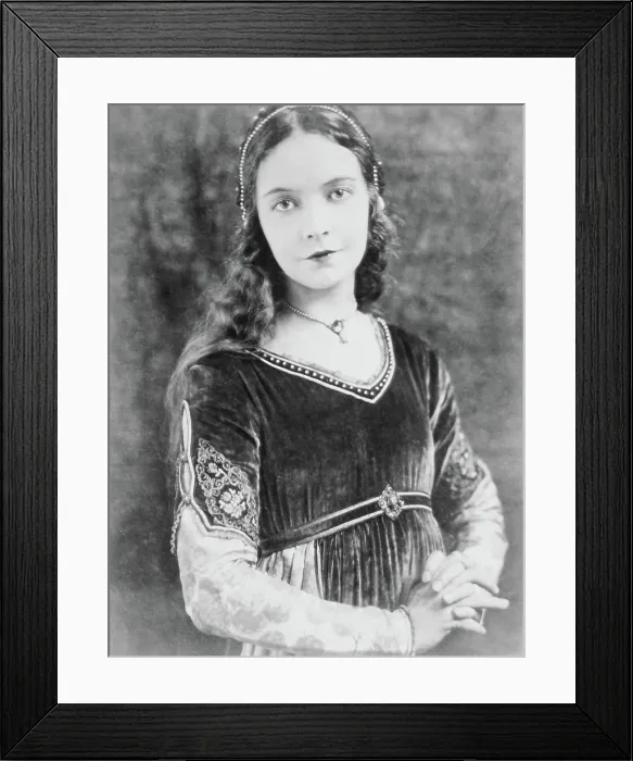 Framed Print : ROMOLA, Lillian Gish, 1924