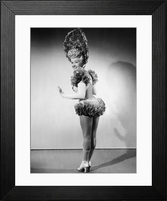 Framed Print : MOTHER WORE TIGHTS, Betty Grable, 1947, TM and copyright 20th Century Fox Film Corp. All rights reserved / Courtesy: Everett Collection Framed Print : MOTHER WORE TIGHTS, Betty Grable, 1947, TM and copyright 20th Century Fox Film Corp. All rights reserved / Courtesy: Everett Collection