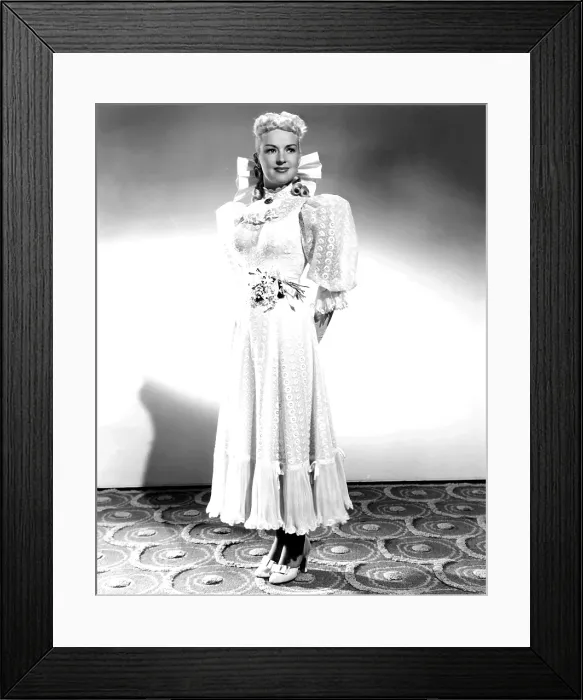 Framed Print : MOTHER WORE TIGHTS, Betty Grable, 1947, TM & Copyright 20th Century Fox Film Corp. / courtesy Everett Collection