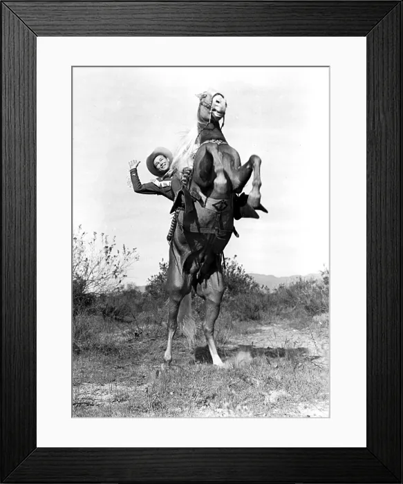 Framed Print : ROLL ON TEXAS MOON, Roy Rogers with Trigger the horse, 1946 Framed Print : ROLL ON TEXAS MOON, Roy Rogers with Trigger the horse, 1946