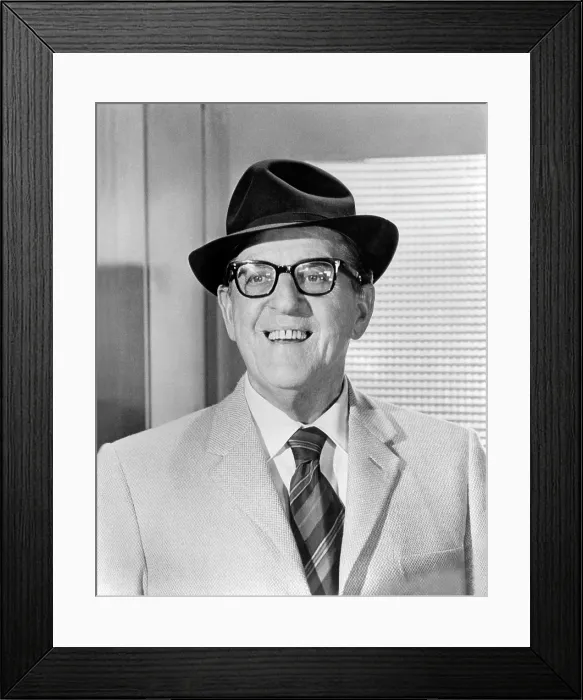 Framed Print : MRS. BROWN, YOU'VE GOT A LOVELY DAUGHTER, Stanley Holloway, 1968