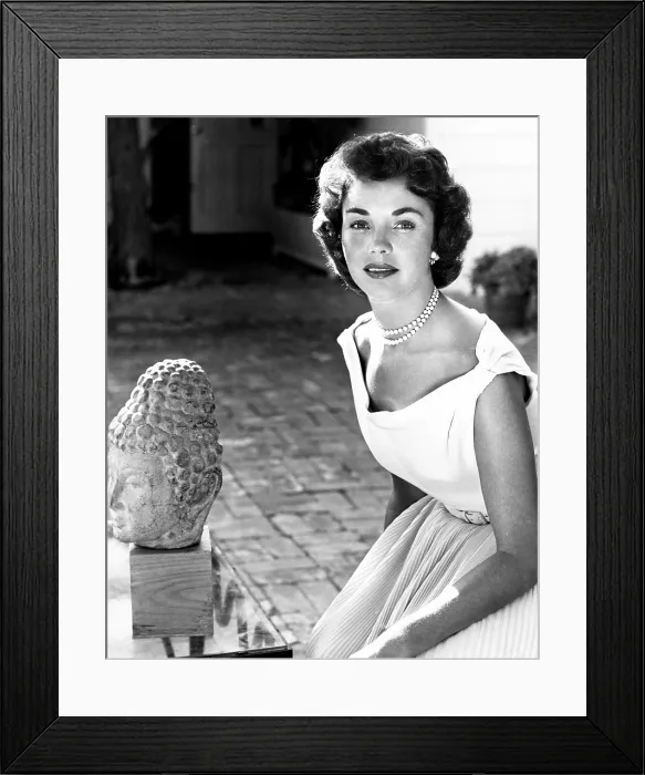 Framed Print : INDISCRETION OF AN AMERICAN WIFE, (aka STAZIONI TERMINI), Jennifer Jones, 1953
